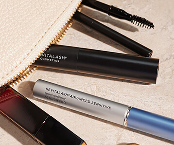 A Lash Serum For Sensitive Eyes? Finally, It Exists!