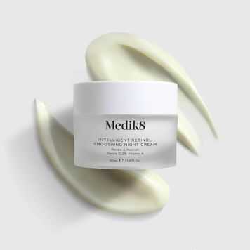 Medik8  Intelligent Retinol Smoothing Night Cream