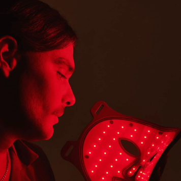 Omnilux Men - Anti-Ageing Led Light Therapy
