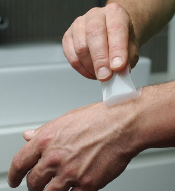 Dermatix Silicone Sheet CLEAR 13cm x 13 cm
